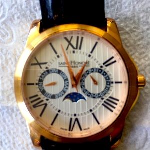 Saint Honore Paris  watch